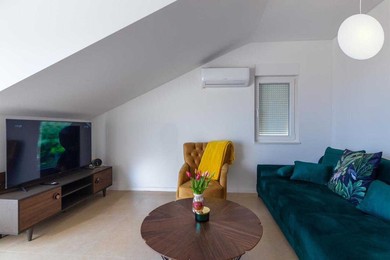 Apartman Smaragd Živogošće 外观 照片